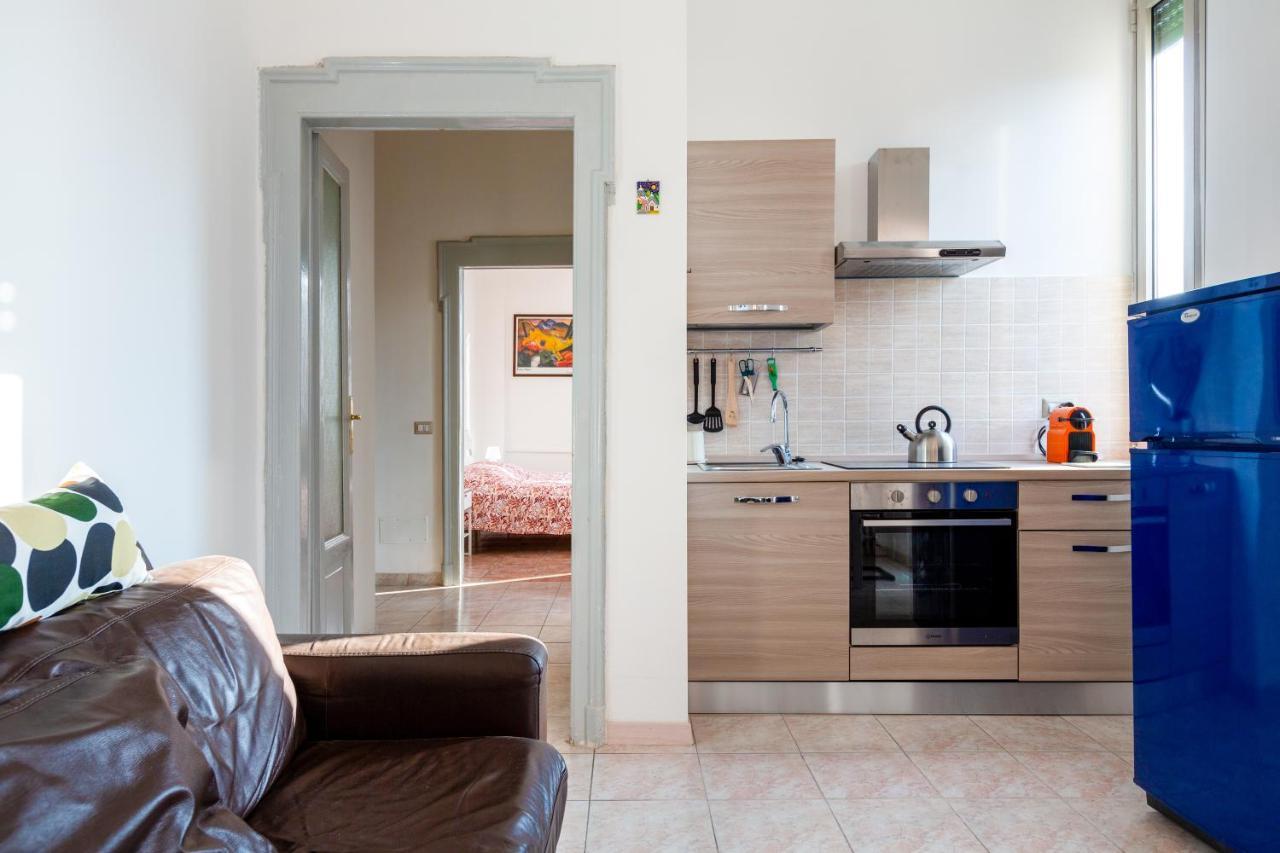 Cosy Apartment Close To Iulm University Milan Bagian luar foto