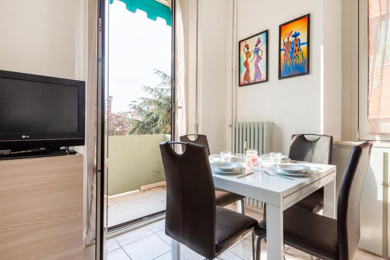 Cosy Apartment Close To Iulm University Milan Bagian luar foto
